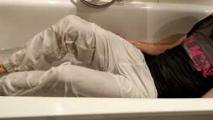 bath-in-white-lacoste-tracksuit_3.jpg