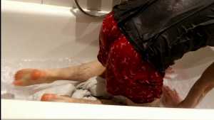 bath-in-white-lacoste-tracksuit_4.jpg