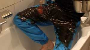 blue-sergio-with-chocolate_2.jpg