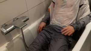 play-with-my-gray-lacoste-trackie_4.jpg