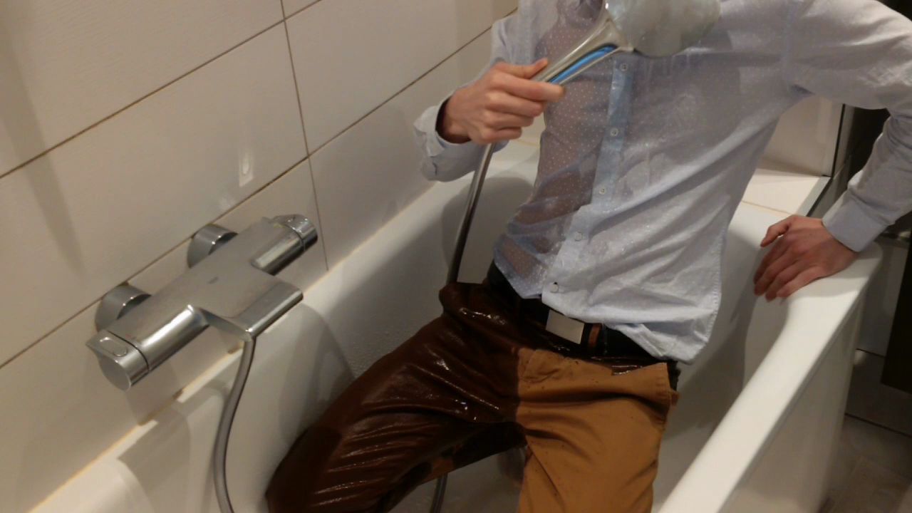 take-a-shower-with-my-chino-pant-and-jac